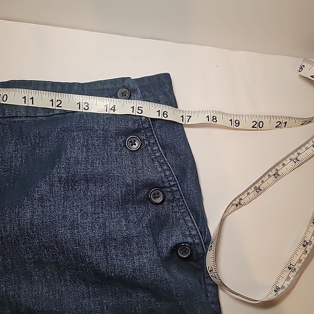 Banana Republic Women's Dark Rinse Button Sides Flat Front Denim Shorts Sz 29/8 - Picture 4 of 10